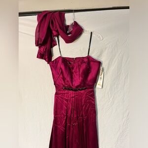 NWT Badgley Mischka Gown. Strapless. Mulberry. Beaded jeweled detail with scarf